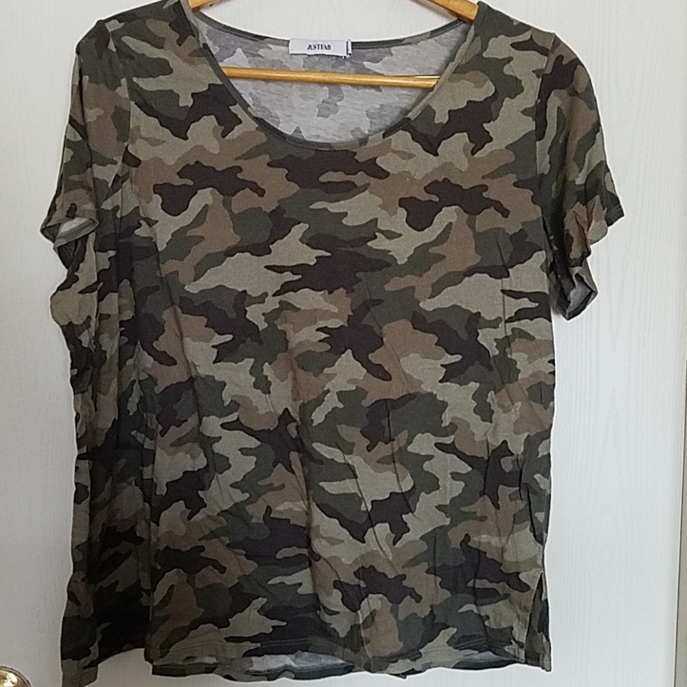 Camo tee